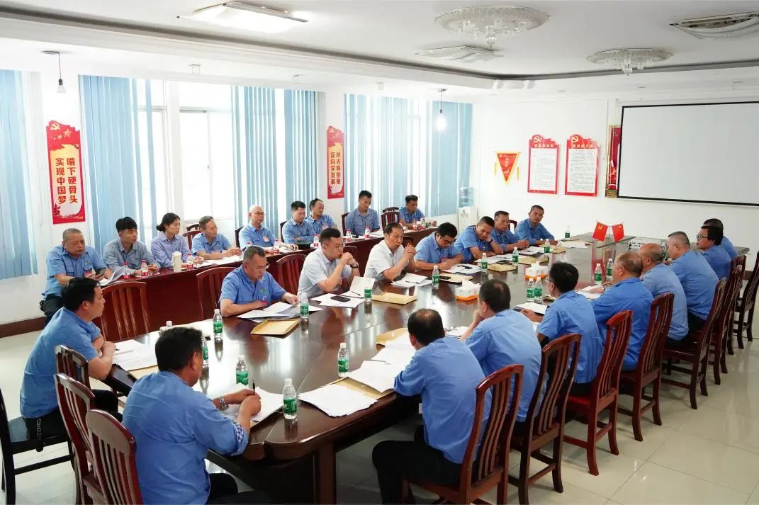 海南礦業召開第四屆職工代表大會第一次會議64.jpg